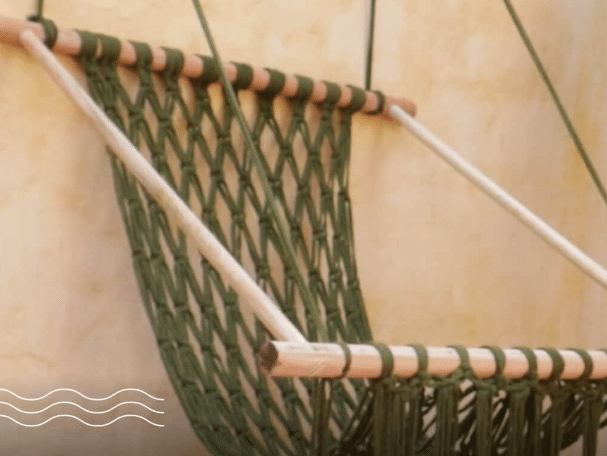 Cadeira pendente de Macramê- Feito com fio Pingouin Macramê 