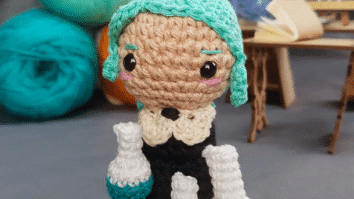 Amigurumi boneca de Crochê Cientista – Fio Bella Arte