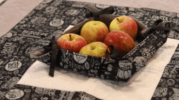Centro de Mesa com Cesta em Patchwork