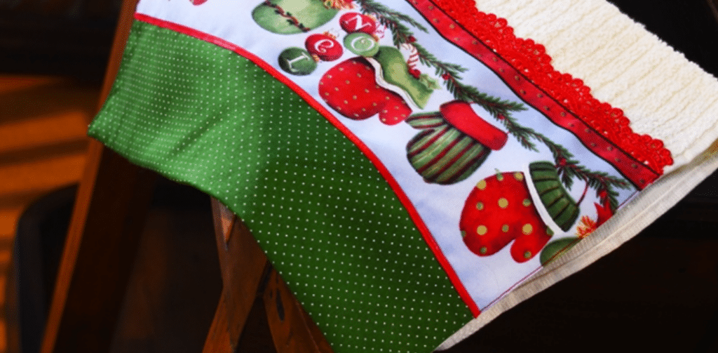 Encanto Natalino em Patchwork: Toalha de Lavabo