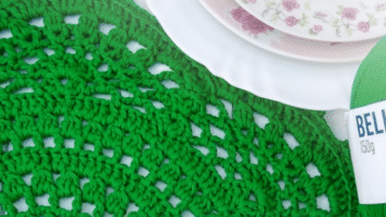 Sousplat de Crochê Verde: A Sorte na Sua Mesa!