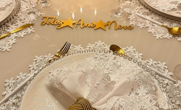 Ideias de Decoração de Ano novo Práticas, BARATAS e Deslumbrantes: Não Perca!