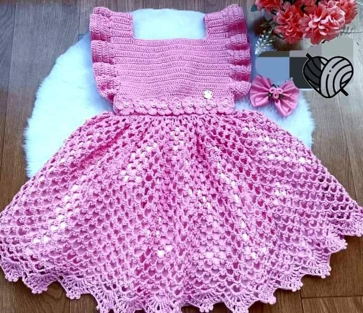 Vestidinhos de Crochê Infantil: Tecendo Encanto para Pequenas