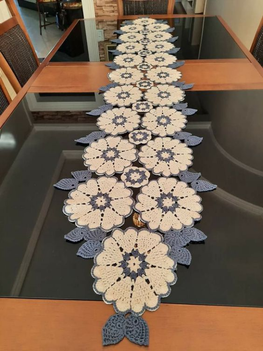15 Trilhos de Mesa em Crochê Moderno - Modelos Diferenciados!