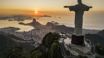 Réveillon 2024 no Rio de Janeiro: Um Espetáculo Multicultural pela Cidade