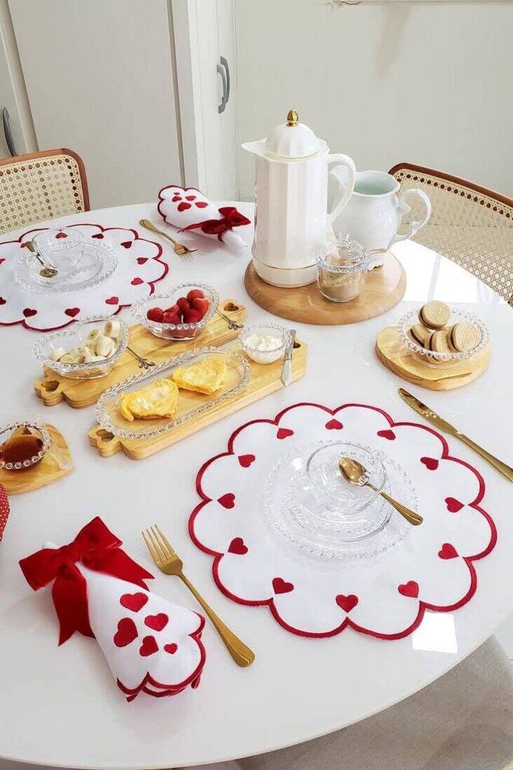como-montar-uma-mesa-inesquec-vel-para-o-dia-das-m-es-dicas-e-inspira-es