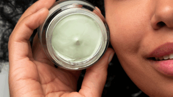 Os 3 Melhores Cremes Antissinais para Reduzir Linhas de Expressão, Rugas e Rejuvenescer a sua Pele - Foto: Freepik