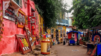 Confira 3 cidades turísticas em São Paulo que vale a pena conhecer —  Praça das Artes, em Embu das Artes (Foto: Foto: Ênio Prado)