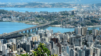 Conheça Florianópolis em um roteiro de 4 dias e se encante com a "Ilha da Magia"
